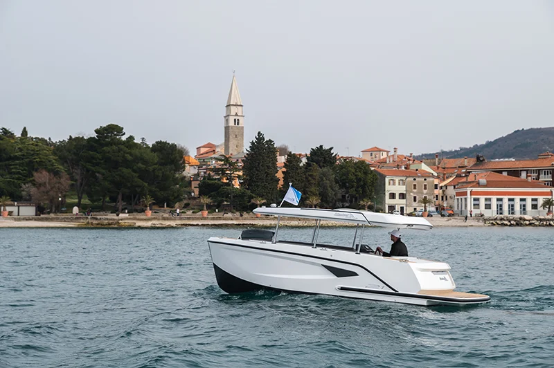 Alfastreeet-Marine-21-Open-Electric-107.jpg (1)